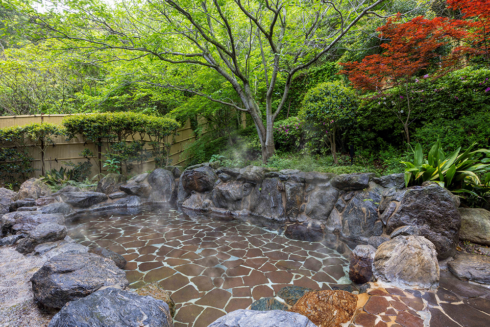 Open-air hot spring rock bath "Genkai Satsuki Onsen"